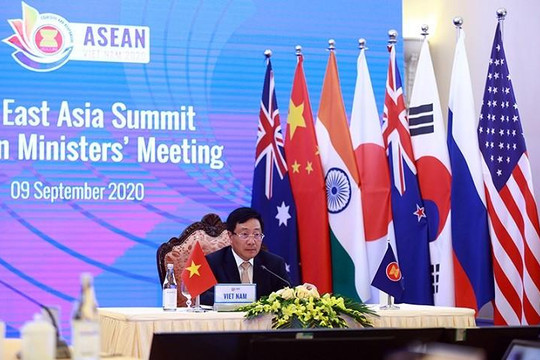 Phó thủ tướng Phạm Bình Minh chủ trì Hội nghị Bộ trưởng Ngoại giao Cấp cao Đông Á