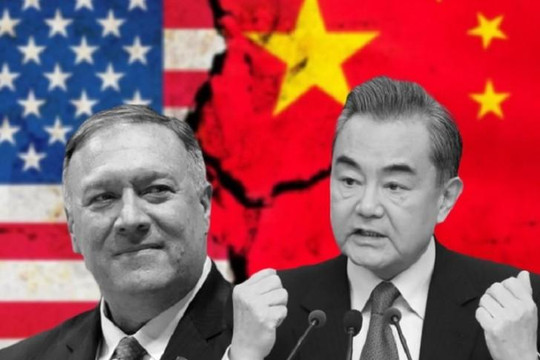 Mỹ - Trung khẩu chiến về Biển Đông tại Hội nghị Ngoại trưởng Cấp cao Đông Á 