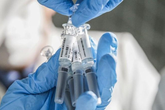 Trung Quốc cung cấp vắc xin COVID-19 cho dân vào tháng 11, chuyên gia nói tiêm từ tháng 4