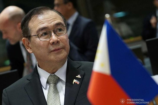 Philippines quyết không để Trung Quốc loại phương Tây khỏi Biển Đông