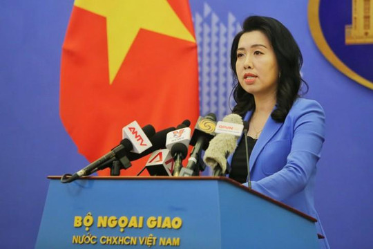 Việt Nam phản đối Trung Quốc tập trận bắn đạn thật gần Hoàng Sa