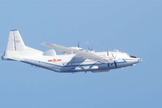 Đài Loan điều tiêm kích bám đuôi máy bay Trung Quốc