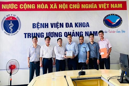 Hai bệnh viện Việt Nam nhận tài trợ thuốc trị COVID-19 cho ông Trump