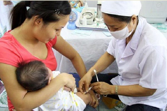 Bé gái tử vong sau khi tiêm vắc xin ComBE Five không phải do vắc xin 