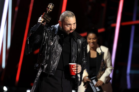 Billboard Music Awards 2020: Nam ca sĩ Post Malone thắng lớn 