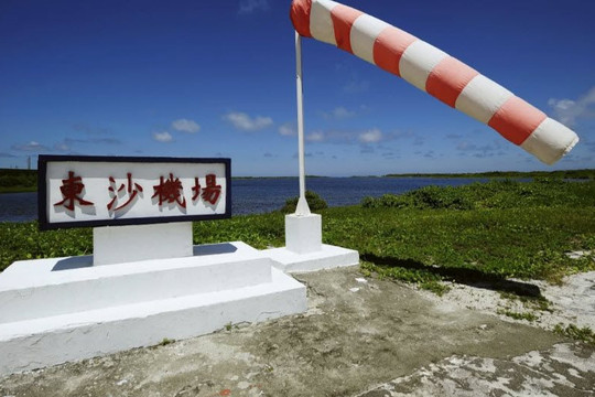 Hồng Kông chặn máy bay Đài Loan tới quần đảo Đông Sa nghi vì Trung Quốc