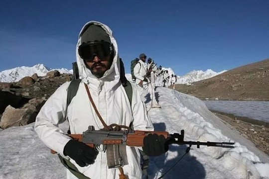 Ấn Độ mua trang bị tác chiến mùa đông của Mỹ