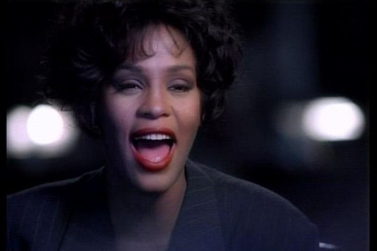 Bài hát ‘I Will Always Love You’ của Whitney Houston bất ngờ lập thành tích đáng nể 