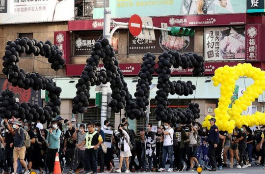 Hàng ngàn người ở Đài Loan, Mỹ, Úc xuống đường đòi Trung Quốc thả 12 nhà hoạt động Hồng Kông