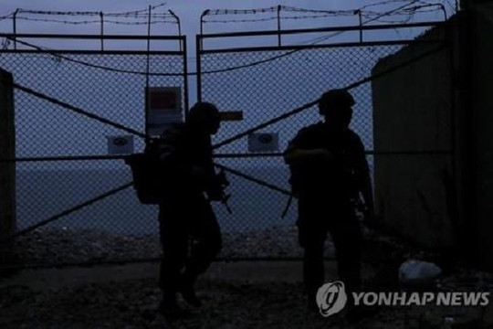 Phát hiện 'kẻ lạ', Hàn Quốc lục soát khu vực phi quân sự liên Triều 