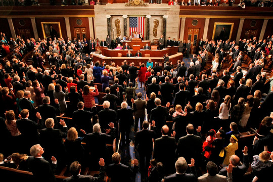 Đảng Dân chủ nắm chắc Hạ viện, giằng co tại Thượng viện