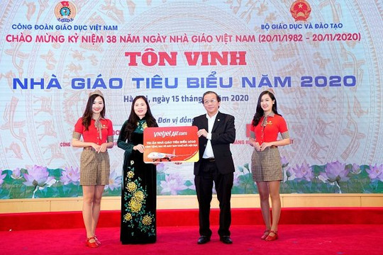 Tri ân Nhà giáo, kiến tạo tương lai, Vietjet tặng vé bay khắp Việt Nam cho các thầy cô giáo tiêu biểu