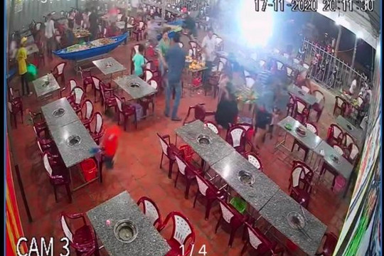 Vĩnh Long: Nhóm thanh niên áo đen đập phá quán ăn, nghi đòi tiền bảo kê