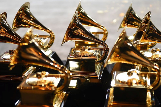 Giải Grammy ngày càng gây tranh cãi 