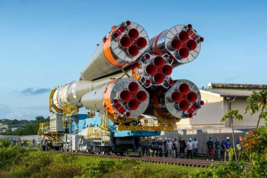 Arianespace phóng thành công vệ tinh do thám quân sự cho UAE