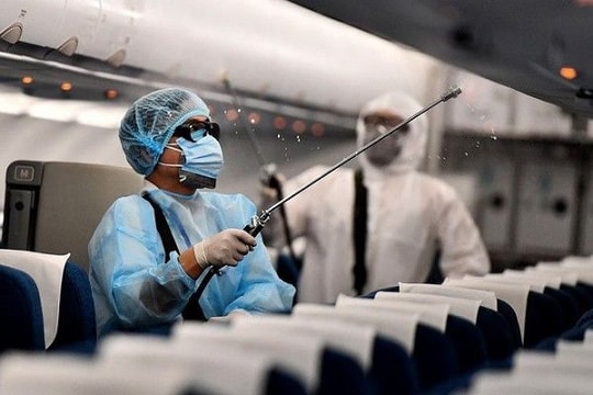 Vietnam Airlines lên tiếng xin lỗi vụ tiếp viên nhiễm COVID-19