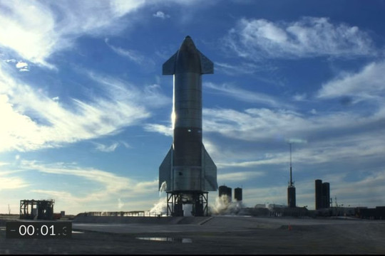 SpaceX hủy phóng thử nghiệm tàu Starship SN8 vào phút chót