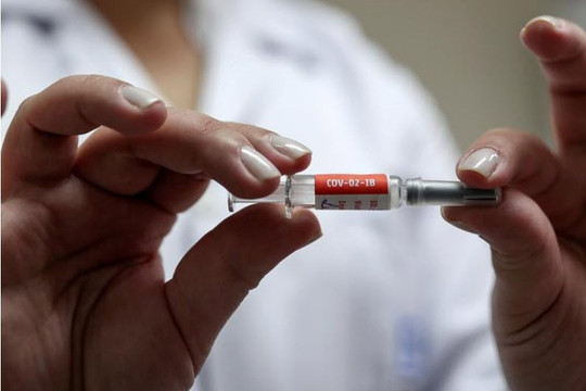 Trung Quốc im tiếng khi bị tố không minh bạch việc sử dụng khẩn cấp vắc xin COVID-19