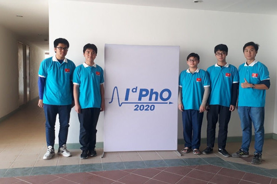 5 học sinh Việt Nam dự Olympic Vật lý quốc tế đều đạt huy chương