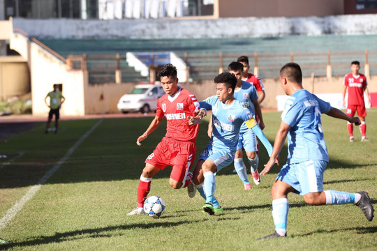 15 cầu thủ đang đá VCK U.21 được gọi lên tuyển U.22 Việt Nam