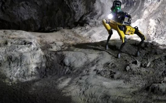 NASA giới thiệu robot chó giúp thám hiểm các hang động trên sao Hỏa