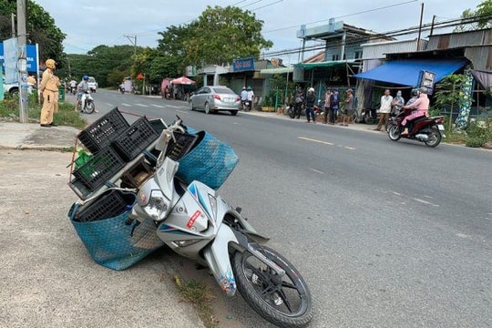 Người đàn ông chở 16 kg cần sa nhảy sông tẩu thoát khi thấy công an