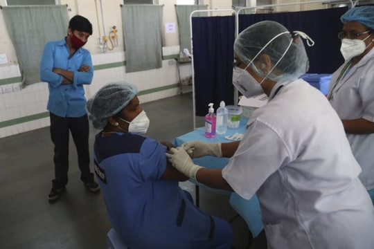 Ấn Độ chuẩn bị cấp phép cho vắc xin ngừa COVID-19 thứ 2