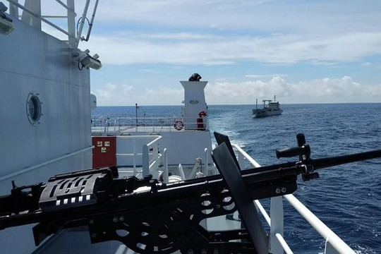 An ninh hàng hải Indonesia trang bị súng máy 'để tự vệ trước những kẻ vi phạm'