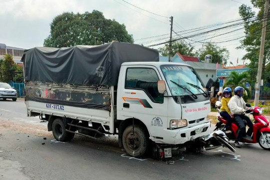 An Giang: Tạm giữ tài xế ngủ gật khiến xe tải tông nhiều người