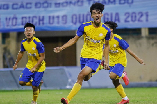 Vòng loại U.19: Đàn em Phan Thanh Bình lên đầu bảng
