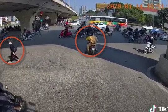 Clip CSGT Hà Nội nhờ tài xế xe ôm chở đuổi theo  ô tô bỏ trốn