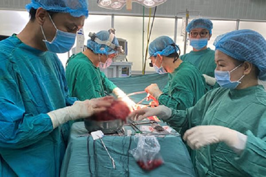 TP.HCM: Phát hiện một khối u tụy lớn chưa từng có ở Việt Nam