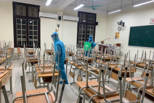 Hà Nội: Nhiều trường ở Ba Đình và Nam Từ Liêm khẩn cấp cho học sinh nghỉ học