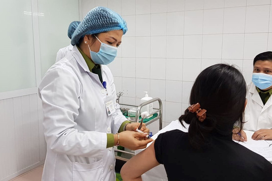 Việt Nam hoàn thành thử nghiệm giai đoạn 1 vắc xin Nano Covax ngừa COVID-19
