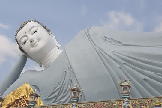 Đầu xuân, thăm ngôi chùa có tượng Phật nằm lớn nhất Việt Nam