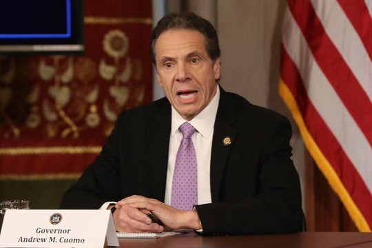 Uy tín của Thống đốc New York tiếp tục giảm sâu khi có thêm một cựu trợ lý tố cáo