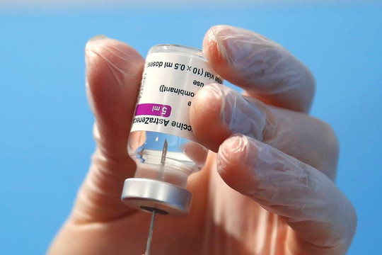 Giá một liều vaccine COVID-19 trên ‘mạng đen’ lên tới 11,5 triệu đồng
