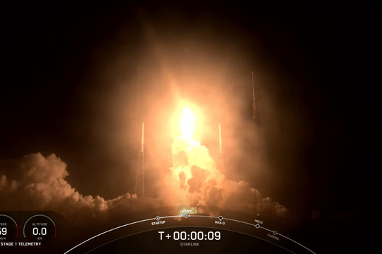 SpaceX nâng tổng số vệ tinh trên chòm sao Starlink lên 1.385 chiếc