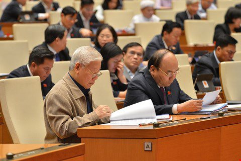 Miễn nhiệm Thủ tướng, trình Quốc hội bầu ông Nguyễn Xuân Phúc làm Chủ tịch nước