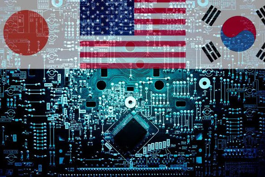 Mỹ, Nhật, Hàn Quốc thảo luận về chuỗi cung ứng chip an toàn, Nhà Trắng mời Samsung họp riêng