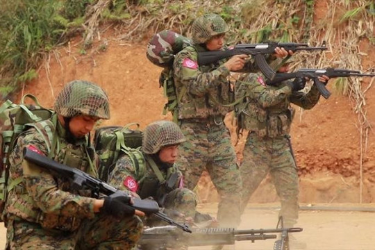 Liên minh 3 nhóm vũ trang dân tộc tấn công đồn cảnh sát Myanmar, giết 14 người