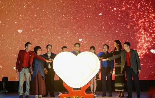 Hoa hậu H’Hen Niê thành đại sứ chương trình 'Điều ước cho em'