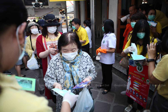 Thái Lan lần đầu ghi nhận số ca nhiễm COVID-19 trong ngày lên đến hàng ngàn
