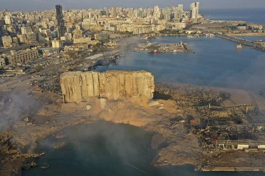 Nhiều nước cạnh tranh nhau việc xây dựng lại cảng Beirut