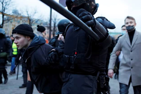 Nga bắt giữ hơn 1.000 người tại các cuộc biểu tình ủng hộ Alexei Navalny