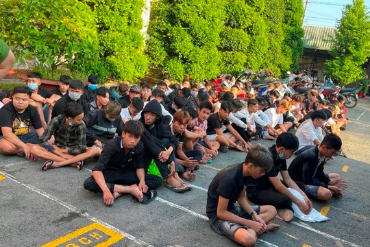 Tiền Giang: Khởi tố nhóm ‘quái xế’ đua xe trái phép