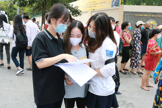 Bộ GD-ĐT công bố danh sách học sinh được xét tuyển thẳng vào trường ĐH, CĐ