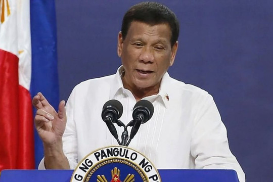 Ông Duterte tuyên bố không cúi đầu trước áp lực của Bắc Kinh tại Biển Đông