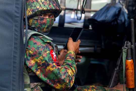 Đồn cảnh sát và ngân hàng bị tấn công, quân đội Myanmar giao tranh ác liệt với nhóm nổi dậy