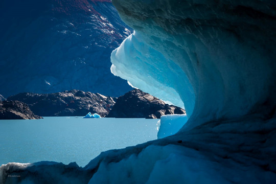 Nhật ký lữ hành Argentina – P.15: Dòng sông băng Upsala Glacier và bài học cuộc đời 